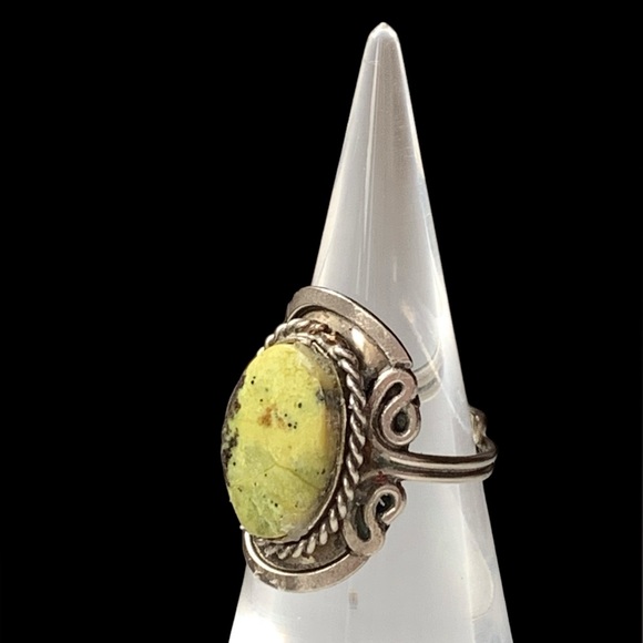 unbranded Jewelry - Sterling Silver Serpentine Natural Stone Yellow Green Woman’s Ring Jewelry